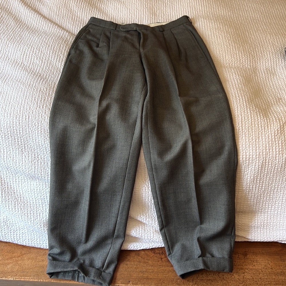 Hugo Boss Suit - Picture 5 of 7